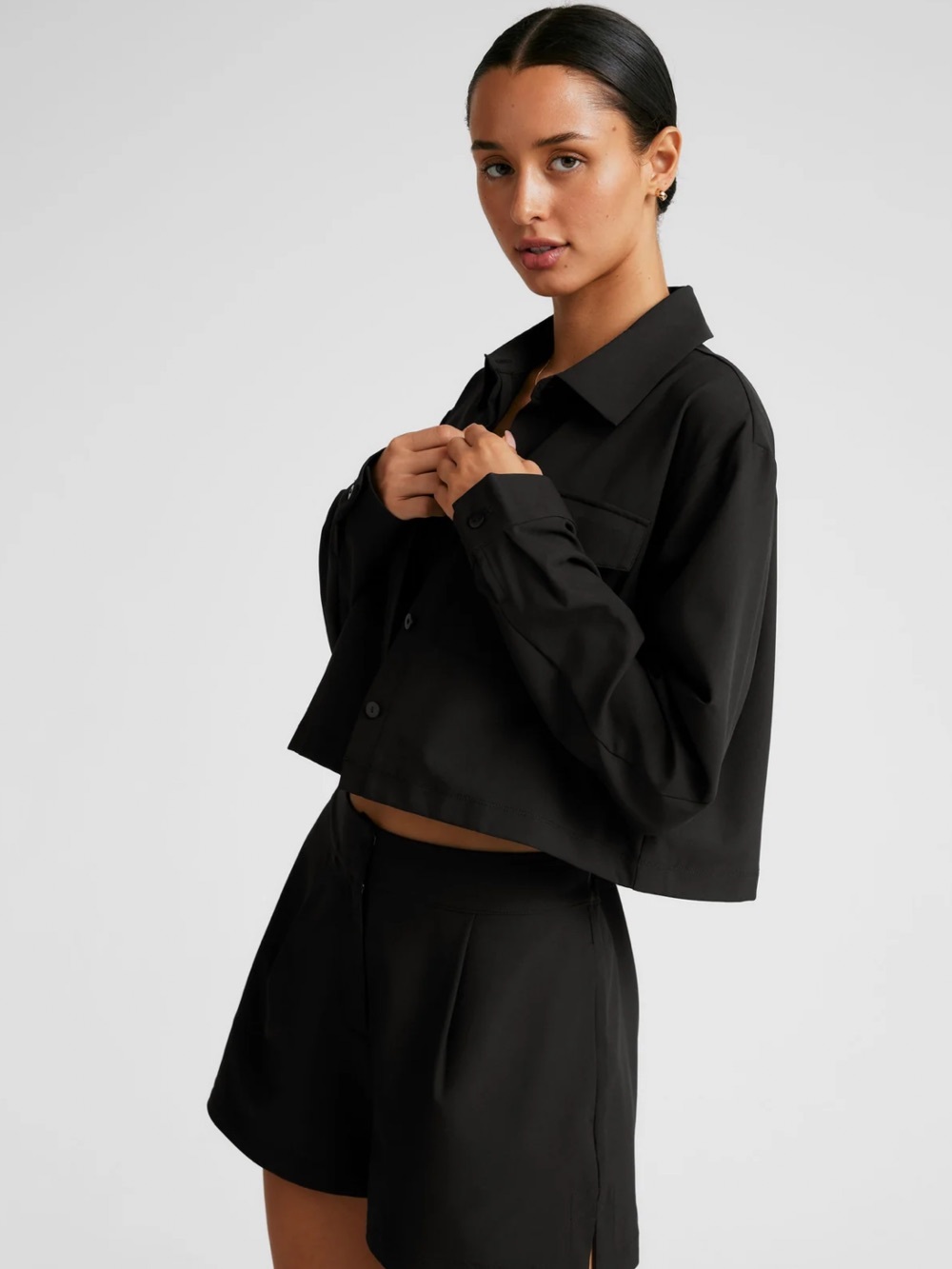 Beyond Yoga Midtown Cropped Jacket in Black